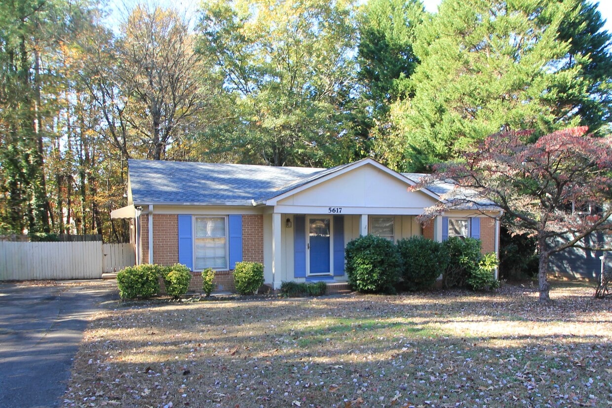 Foto principal - 5617 Rangeley Dr