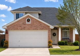 Building Photo - 1514 Grey Fox Trail
