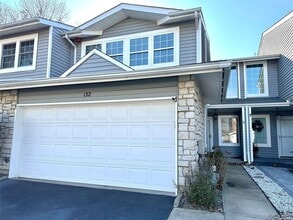 Building Photo - 132 Fairfield Dr