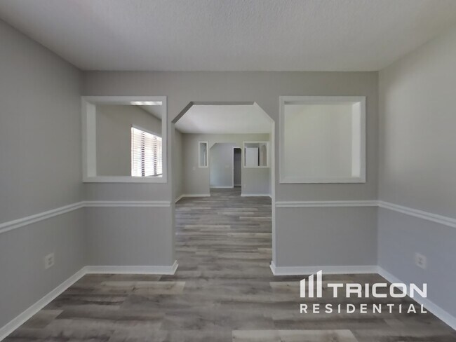 Foto del edificio - 2608 Bottomridge Dr