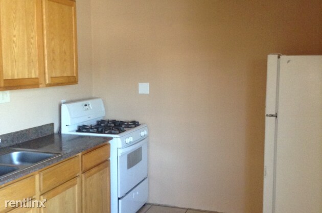 Primary Photo - 2 br, 1 bath Townhome - 1167 N Catalina Ave