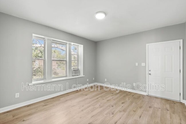 Building Photo - 3954 Louisiana Ave