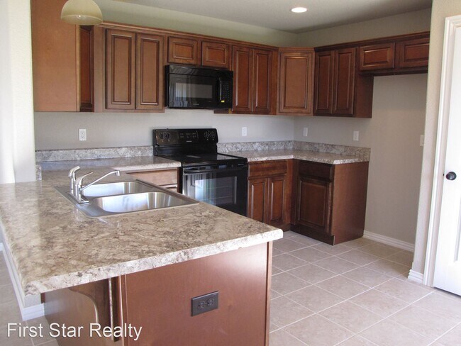 Building Photo - 3 br, 2 bath House - 721 Madison Drive