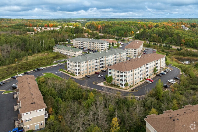Aerial - Boulder Ridge Apartments