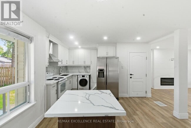 Building Photo - 1814 Whitehall Dr