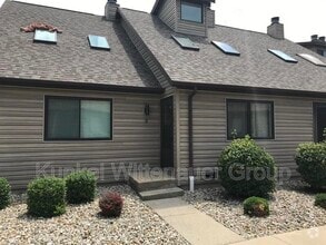 Building Photo - 401 Ponderosa Ave