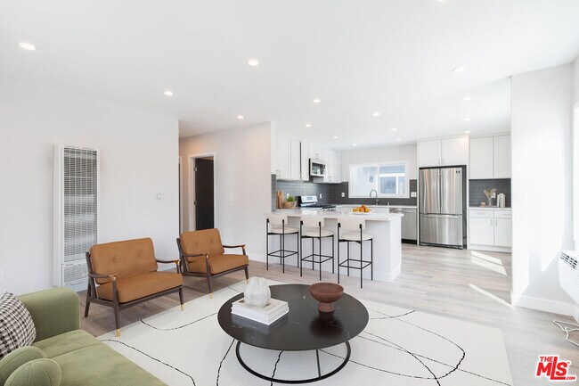 Foto del edificio - 3872 Bentley Ave