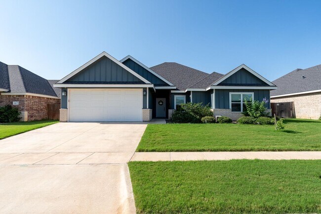Building Photo - 358 Blue Lake Dr
