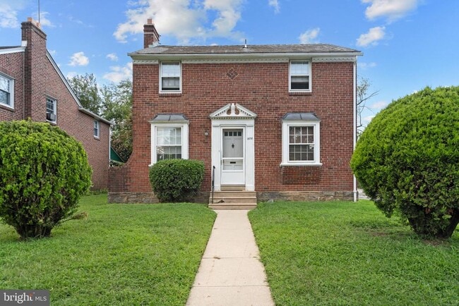 Building Photo - 906 Rhawn St