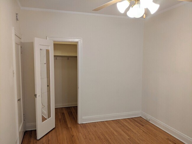 Foto del edificio - 1139 Maple Ave