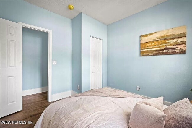 Foto del edificio - 7576 Calvin St