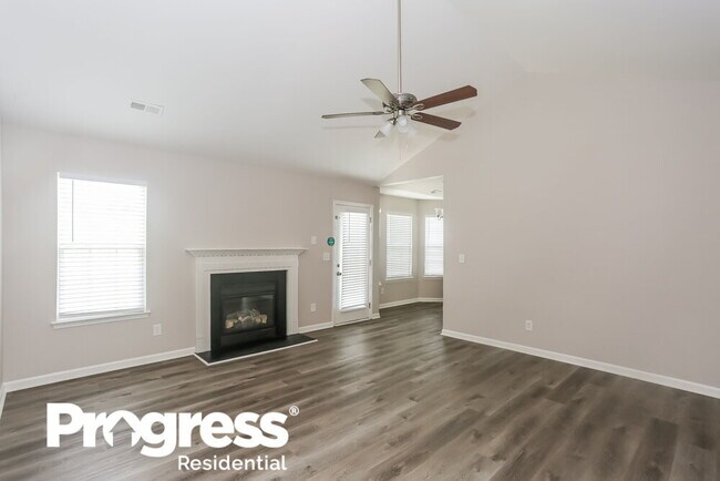 Building Photo - 105 Egerton Dr