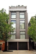 Building Photo - 813 N May St