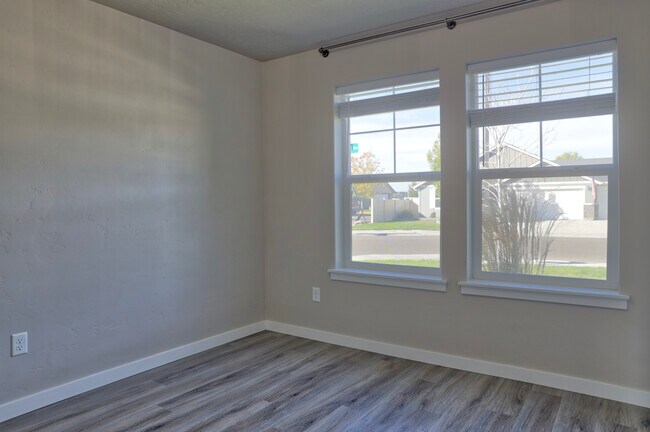 Building Photo - 15064 N Fishing Creek Ave
