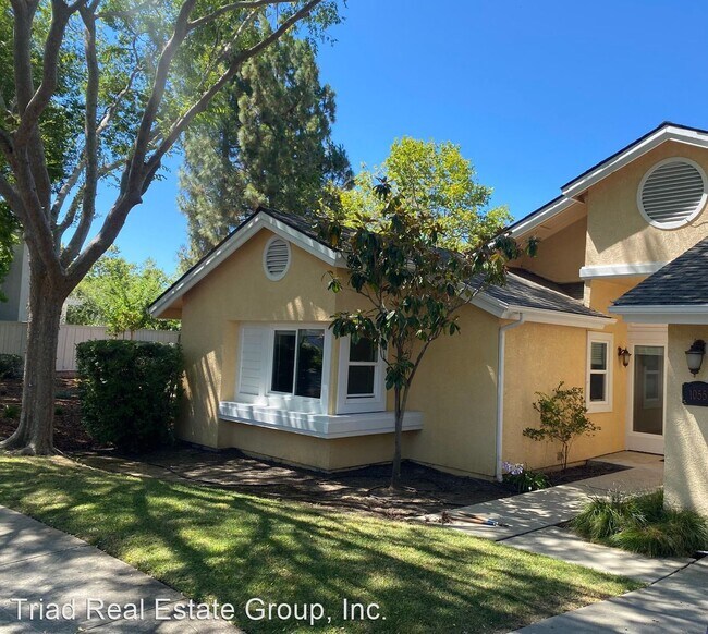Building Photo - 3 br, 3 bath House - 1055 Sunrose Ct.