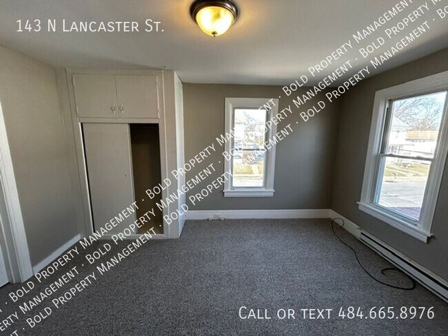 Foto del edificio - 143 N Lancaster St