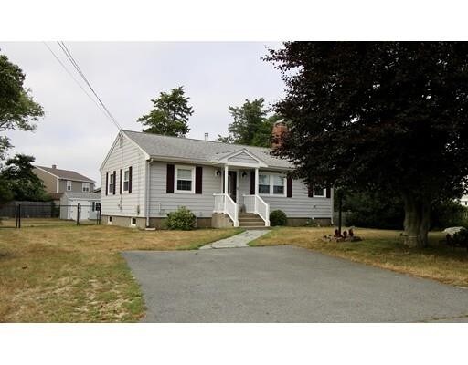 Primary Photo - 17 Centre Dr