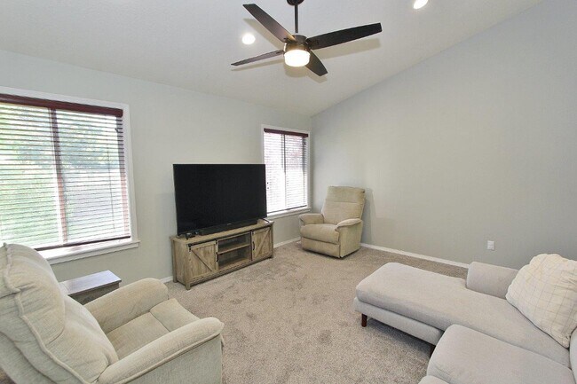 Foto del edificio - 1915 W Mulhuland Ct