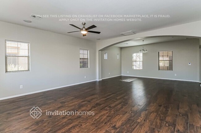 Foto del edificio - 3425 E Vernon St