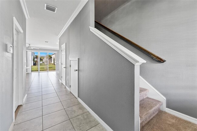 Building Photo - 7103 Grand Elm Dr