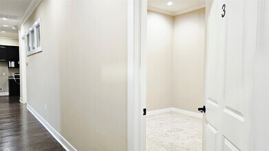Building Photo - 4501 Cartwright Rd