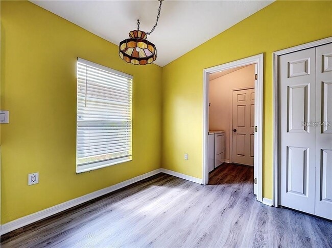 Building Photo - 815 Garberia Dr