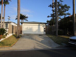 Building Photo - 242 Avenida Aragon