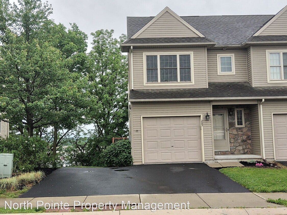 3 br, 2.5 bath House 285 Cedar Hollow House Rental in Manheim, PA