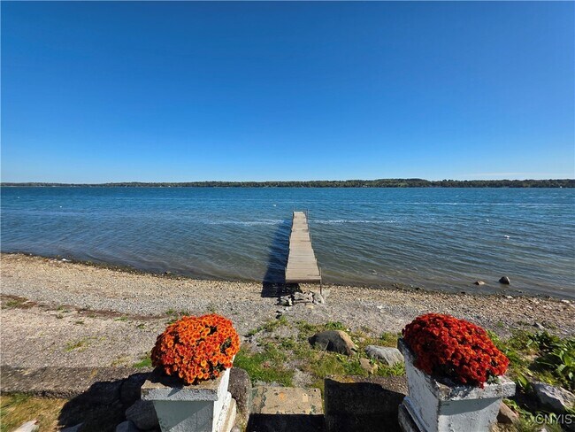 Foto del edificio - 5358 W Lake Rd