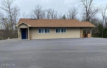 1422 Mountain Ranch Rd