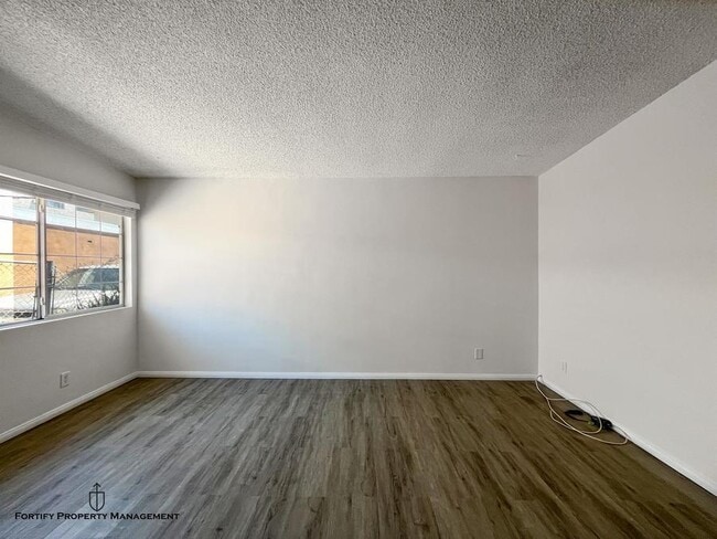 Building Photo - 14826 Chadron Ave