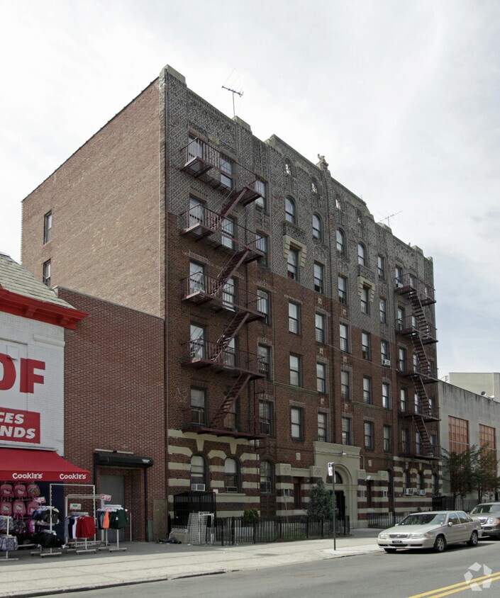 Foto del edificio - 2114 Albemarle Rd