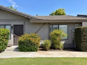 Building Photo - 537 W Escalon Ave