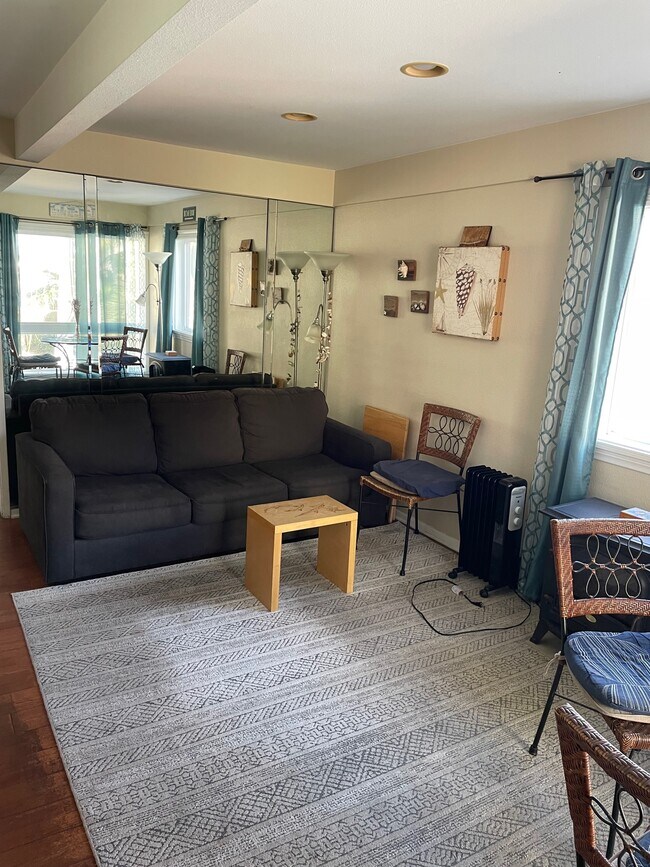 Foto del edificio - 3764 Bayside Ln