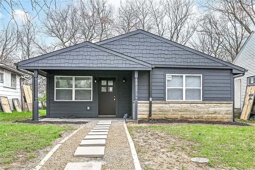 Entrance for this unit is straight ahead with another door to the left of the unit. - 4233 Crittenden Ave