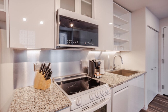 Foto del edificio - 9-JAN-JAN E 4th St