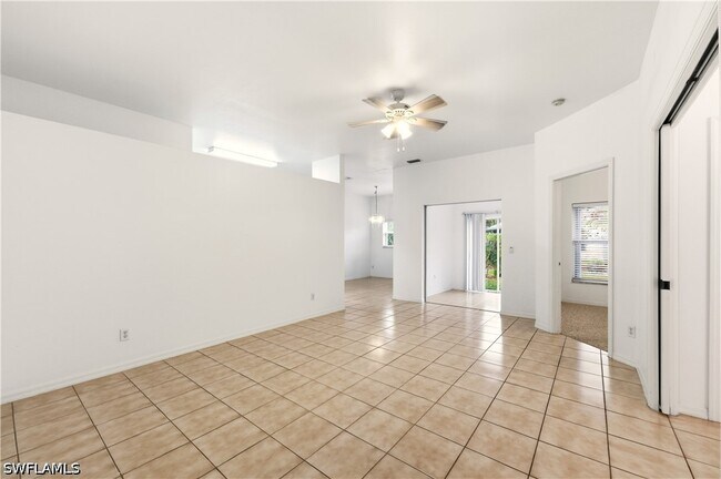 Foto del edificio - 10707 Pearl Bay Cir