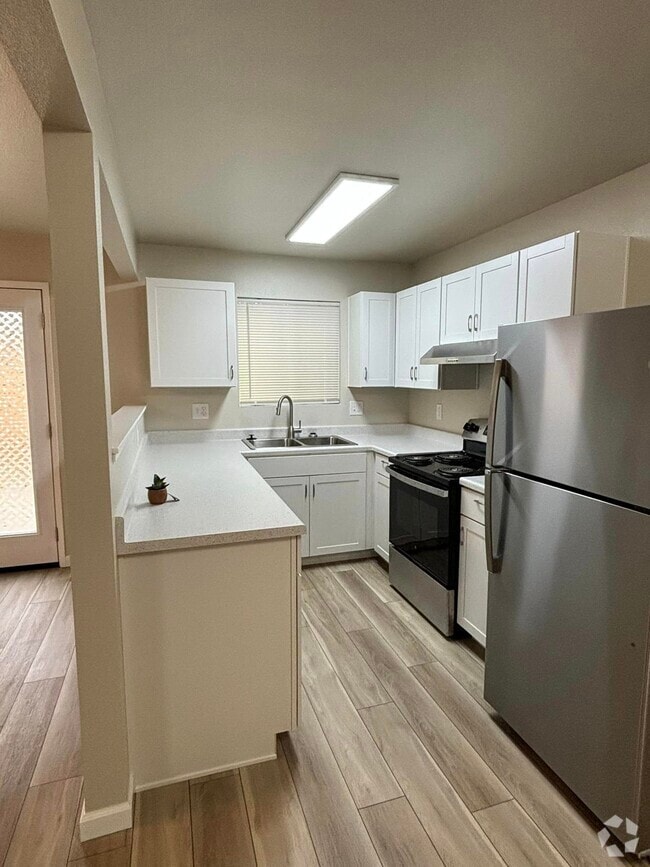 Building Photo - 1710 Scottsdale Way