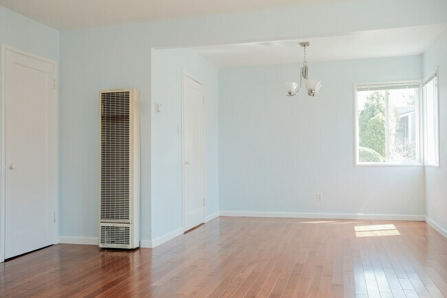 Foto del edificio - 1212 Neilson St