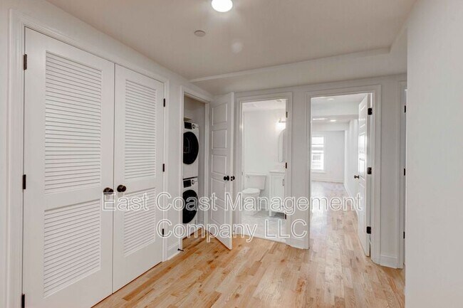 Foto del edificio - 230 S Wolfe St