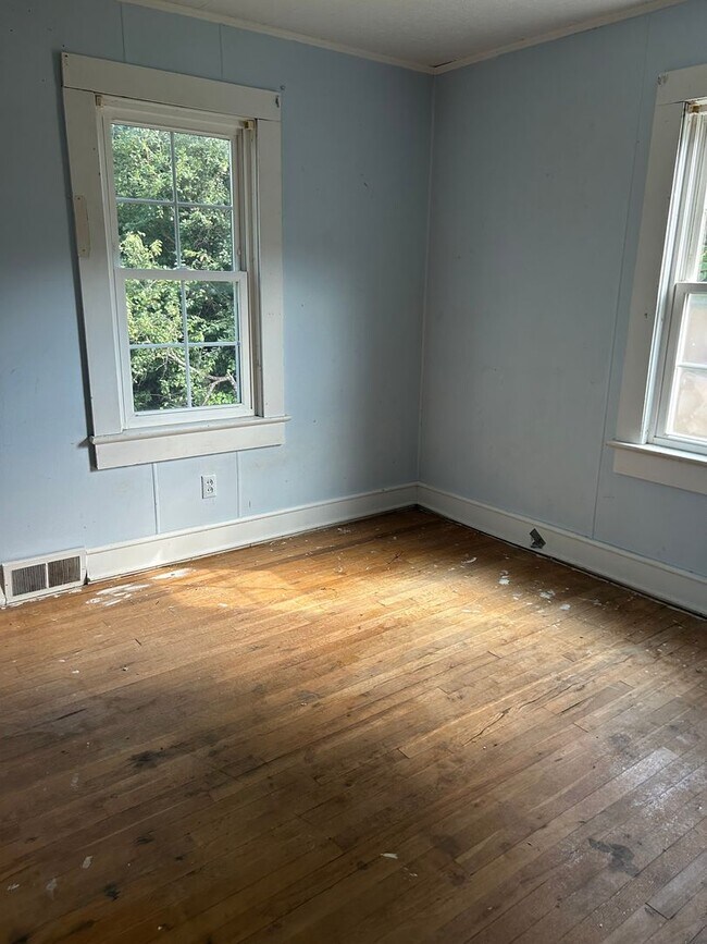 Foto del edificio - Owner-Financed 2 Bedroom Home – Bluefield, WV