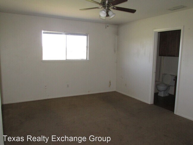 Building Photo - 2 br, 2 bath House - 5735 Crestmore