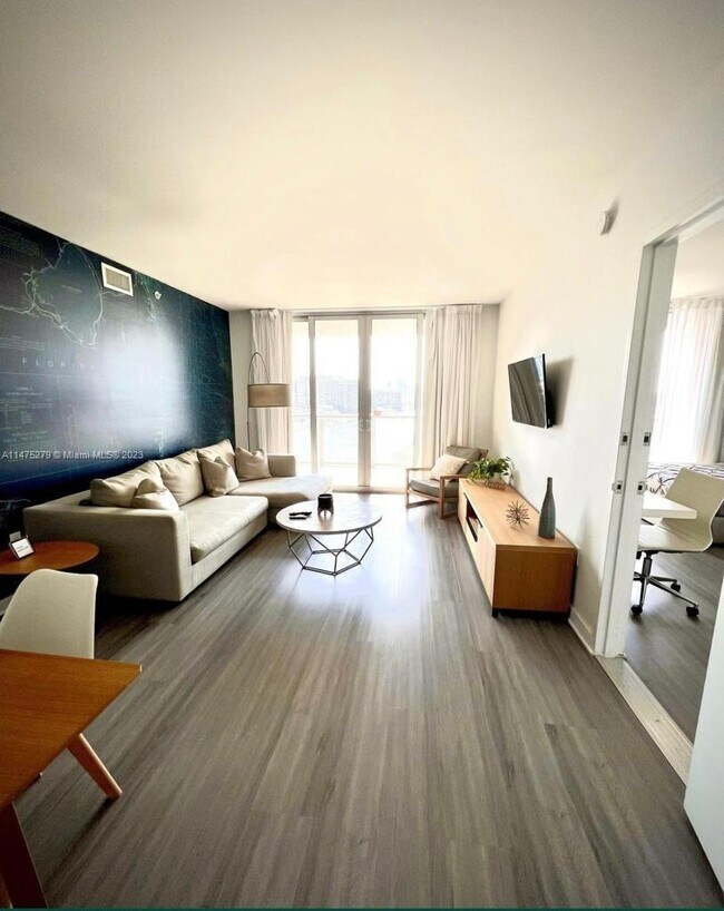 Foto del edificio - 2602 E Hallandale Beach Blvd
