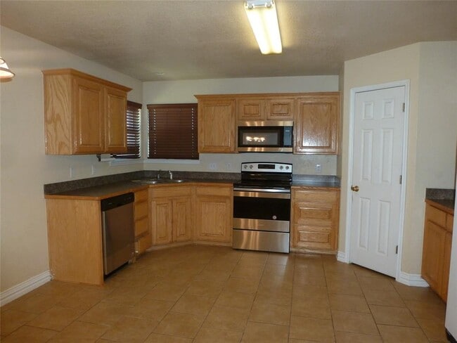 Building Photo - 937 Mesa Vista Dr