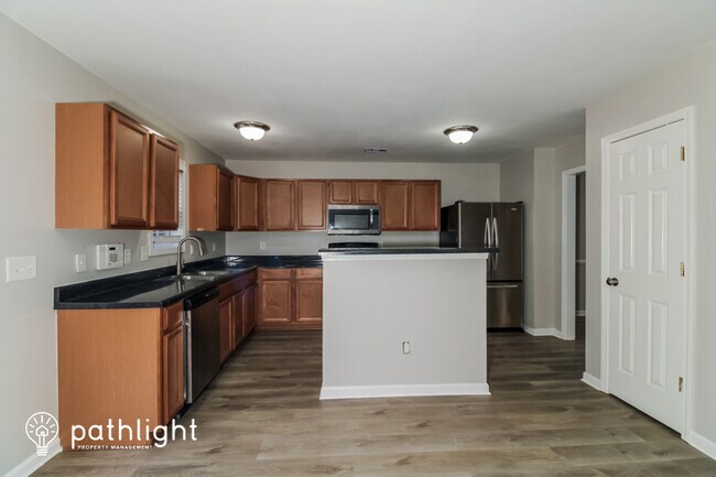 Building Photo - 212 Seabiscuit Lane, Elgin, SC, 29045