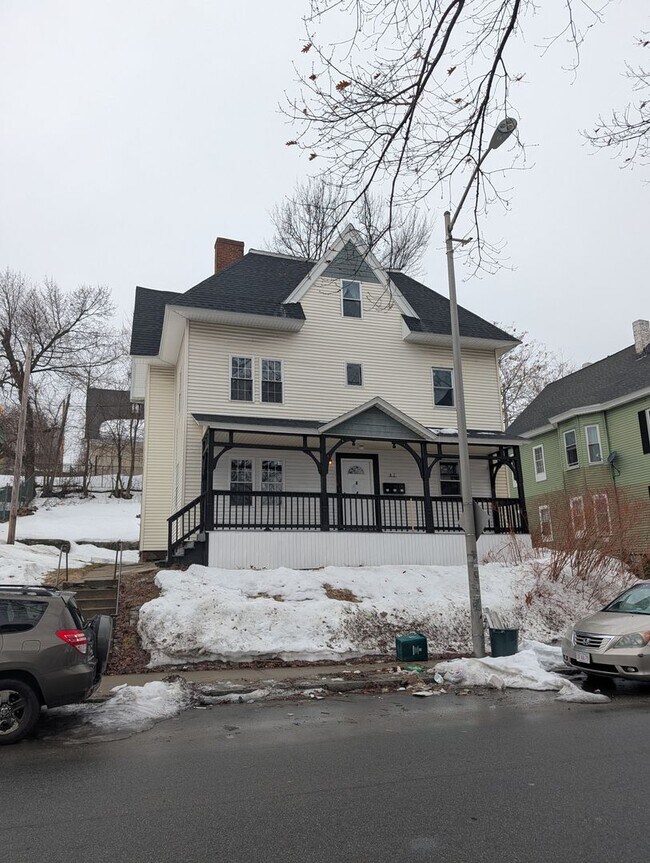 Building Photo - 47 Piedmont St