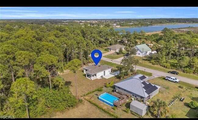 Foto del edificio - 6018 S Moss Cir