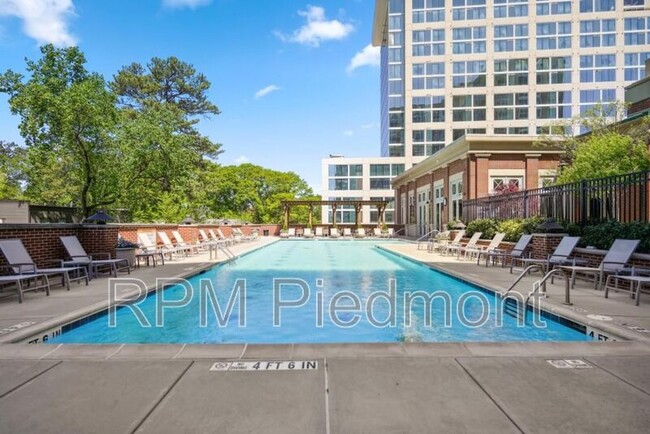 Foto del edificio - 1820 Peachtree Rd