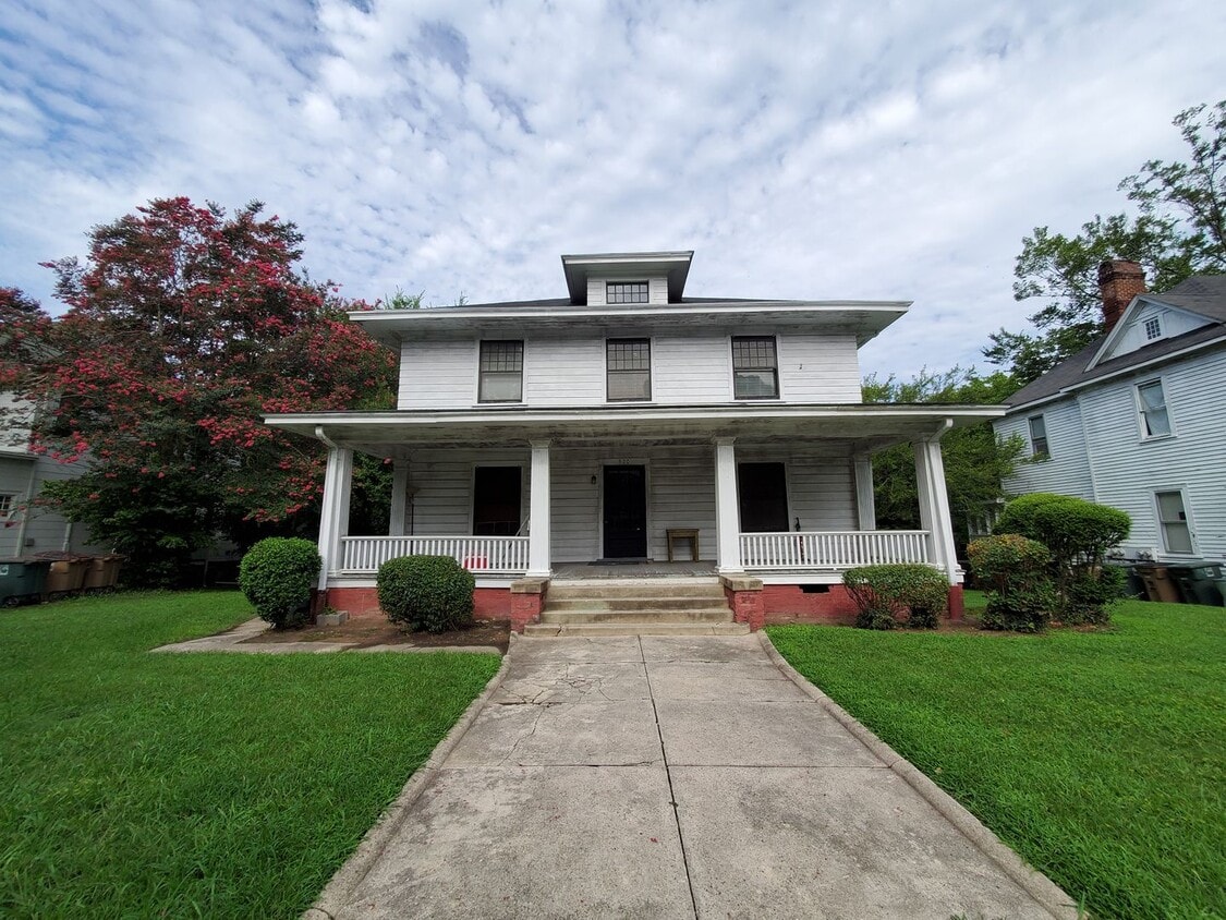 Foto principal - 320 S Mendenhall St