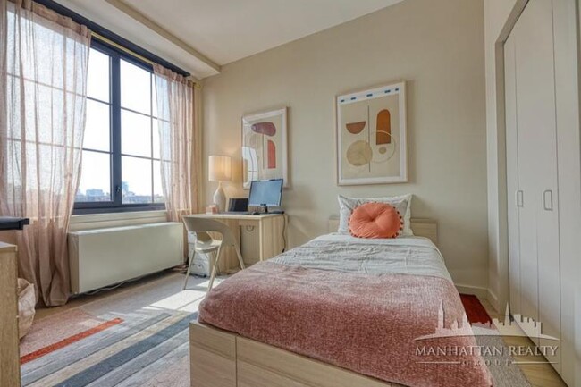 Building Photo - 0 bedroom in FLUSHING NY 11354